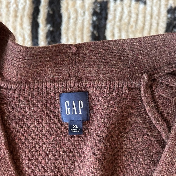 Gap Cardigan - Picture 2 of 2
